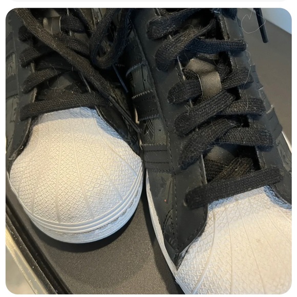 ADIDAS Superstar Monogram Logo Sneakers Dark Green with Black Size 7.5 - Picture 2 of 4